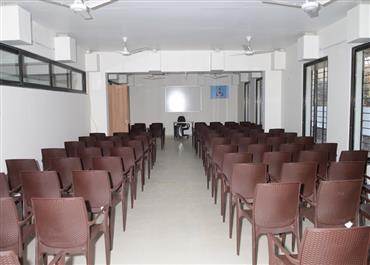 IQE - Auditorium 